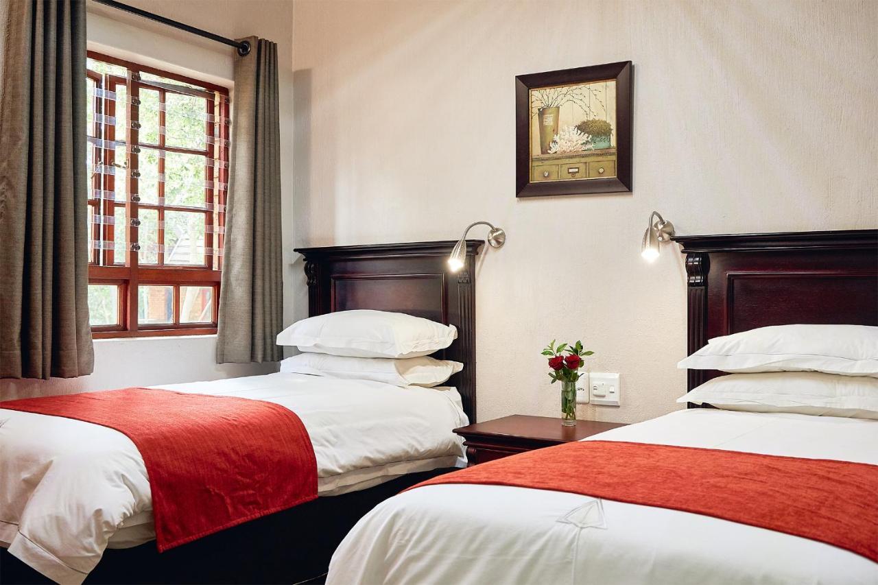 First Group Magalies Park Hotel Hartbeespoort Eksteriør billede