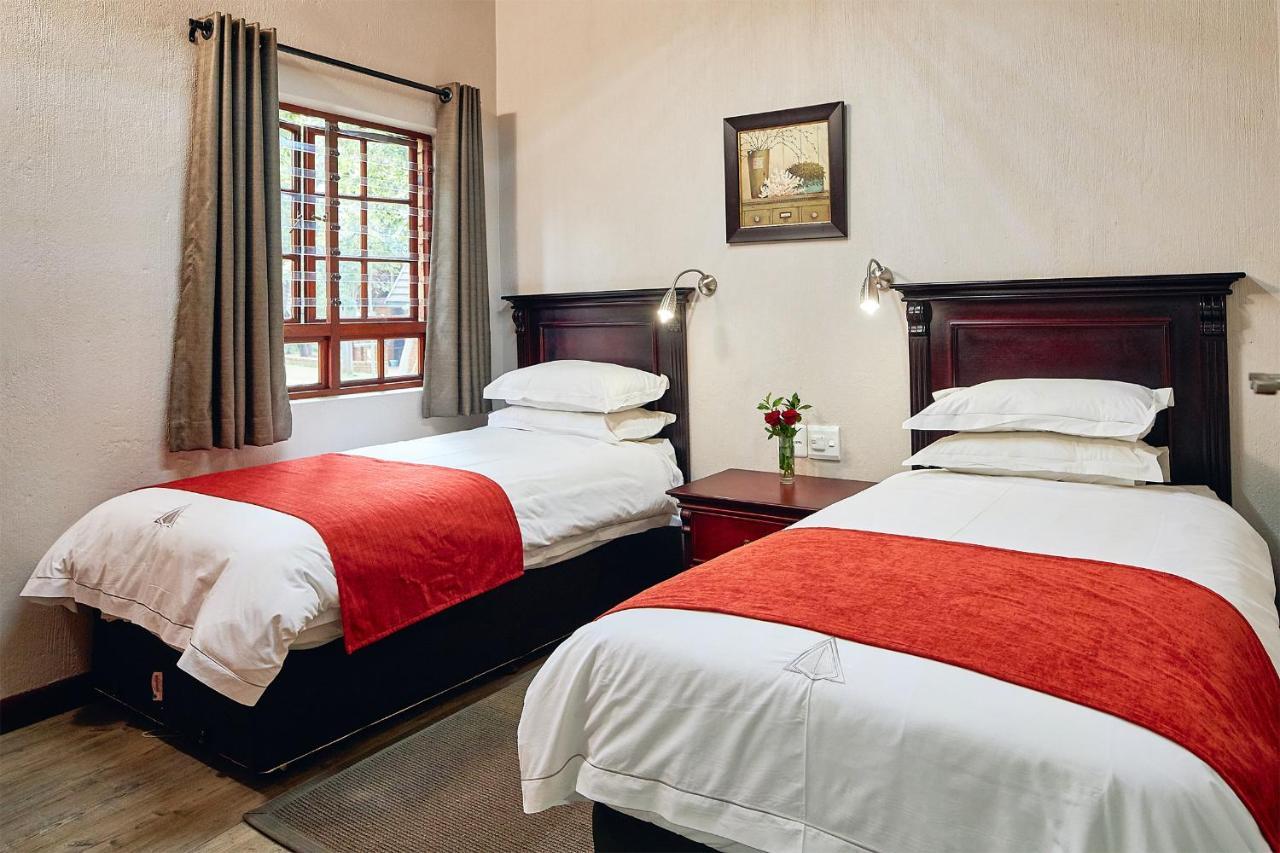 First Group Magalies Park Hotel Hartbeespoort Eksteriør billede