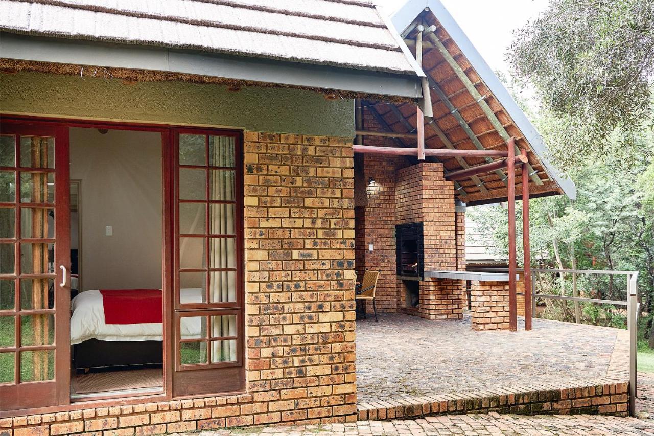 First Group Magalies Park Hotel Hartbeespoort Eksteriør billede