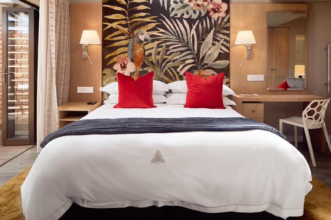 First Group Magalies Park Hotel Hartbeespoort Eksteriør billede