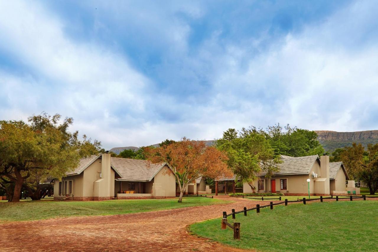 First Group Magalies Park Hotel Hartbeespoort Eksteriør billede