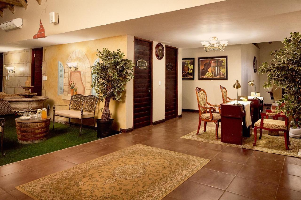 First Group Magalies Park Hotel Hartbeespoort Eksteriør billede