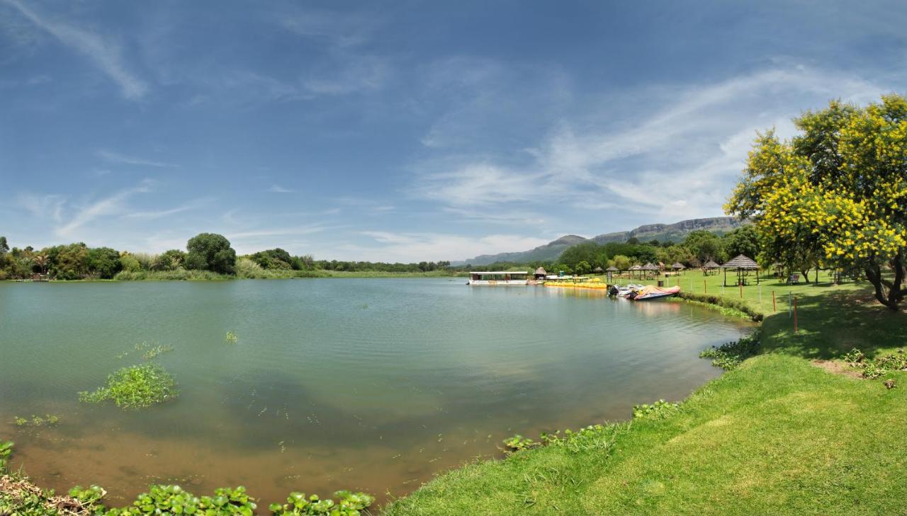First Group Magalies Park Hotel Hartbeespoort Eksteriør billede